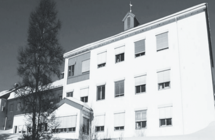 Røros - et av de lokale sykehus som på nytt foreslås nedlagt.