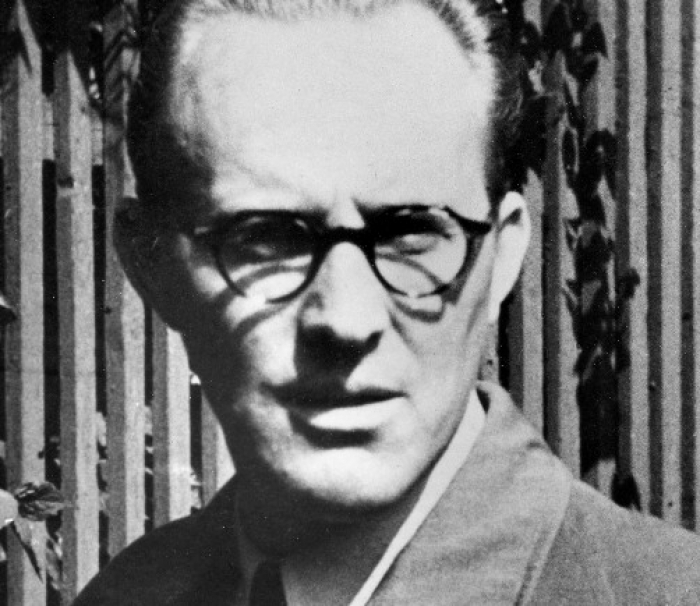 Asbjørn Sunde, tiltalt for spionasje i 1954. Han hadde dekknavnet " Osvald " og ledet " Osvald-gruppen " som drev med sabotasje under 2. verdenskrig. Foto: Aktuell / SCANPIX