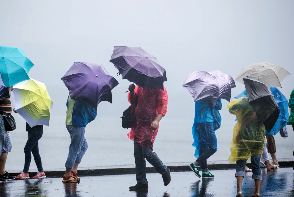 Illustrasjonsfoto: Avsløringene om den kinesiske vandelsattesten vakte oppsikt tidligere i år. Har disse god vandel, tro? Eller er det bare et system for å undertrykke de som vi kan lese i vestlige medier?												Chinatopix via AP