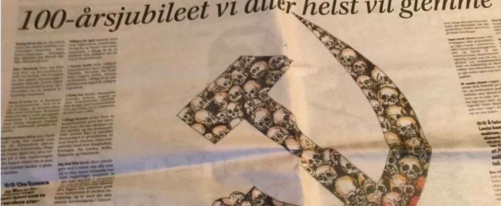 FAKSIMILE: Sjefsredaktør Stig Jakobsen i avisa iTromsø angriper 10.11.17 kommunismen og Oktoberrevolusjonen på det groveste. Aldri mer 7. november, forteller han. Jakobsen mener Oktoberrevolusjonen var en katastrofe av dimensjoner som verden aldri må glemme. Videre: Å feire Lenin er like absurd som å feire Pinochet, Mussolini, Hitler og apartheid. Jakobsen takker Gerhardsen for Kråkerøy-talen, og skriver at «forbud mot diskurs» hindrer framskritt enten det er i «muslimske, fascistiske og kommunistiske regimer». Vi minner Jakobsen om «supermakten» Sovjetunionen som verken var fascistisk, «muslimsk» eller uten framskritt. 