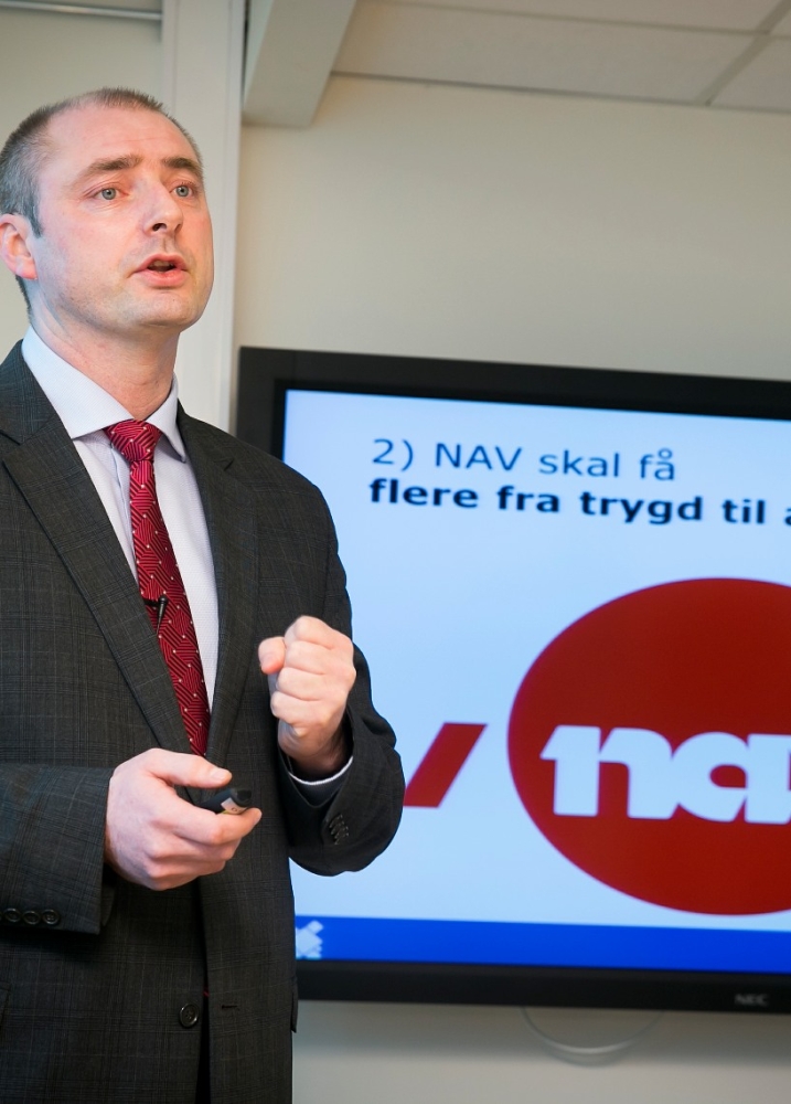 Arbeids- og sosialminister Anniken Hauglie legger frem stortingsmeldingen "NAV i en ny tid - for arbeid og aktivitet". Meld. St. 33. Meldingen følger opp rapporten fra ekspertutvalget i NAV. 						Foto: Berit Roald / NTB scanpix